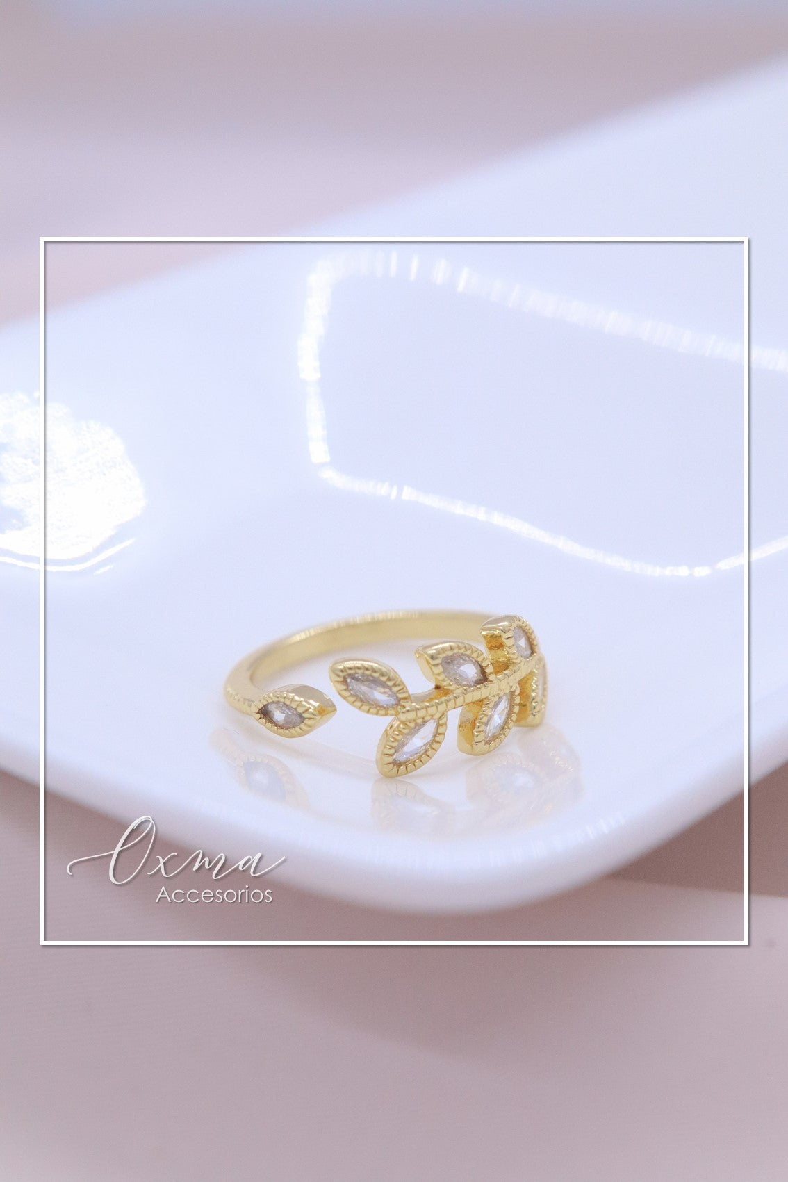 ANILLO HOJA CON CIRCONES