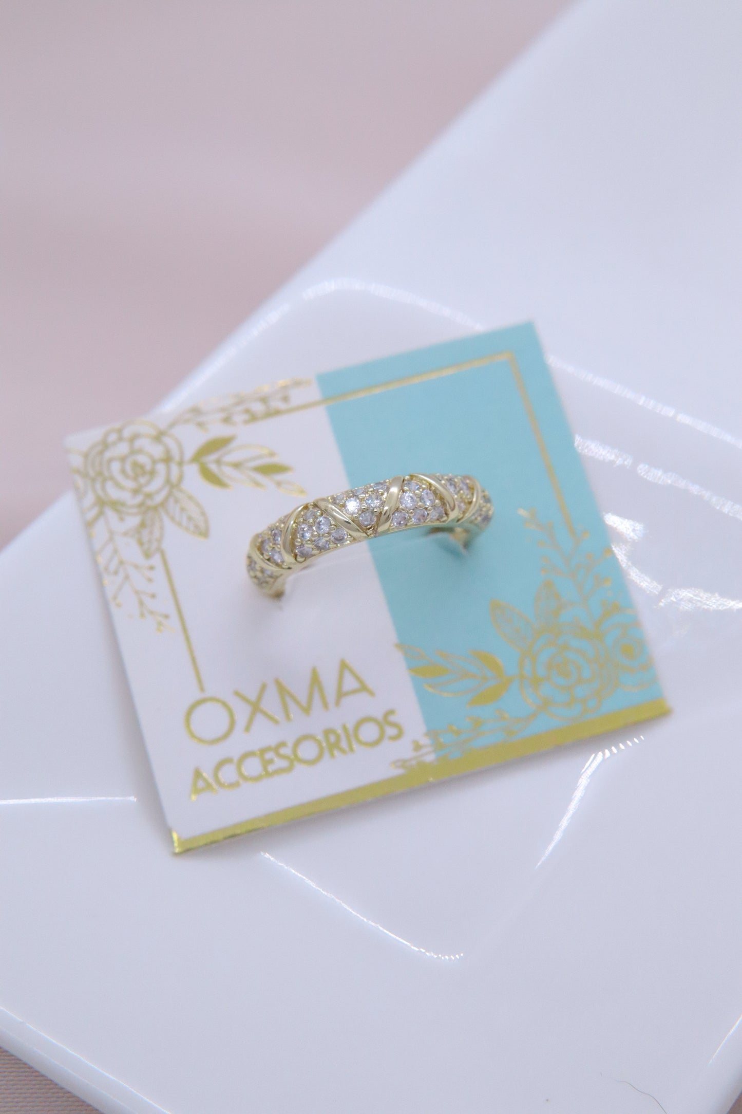 ANILLO LINEAS CON CIRCONES