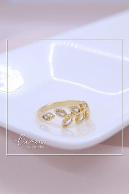 ANILLO HOJA CON CIRCONES