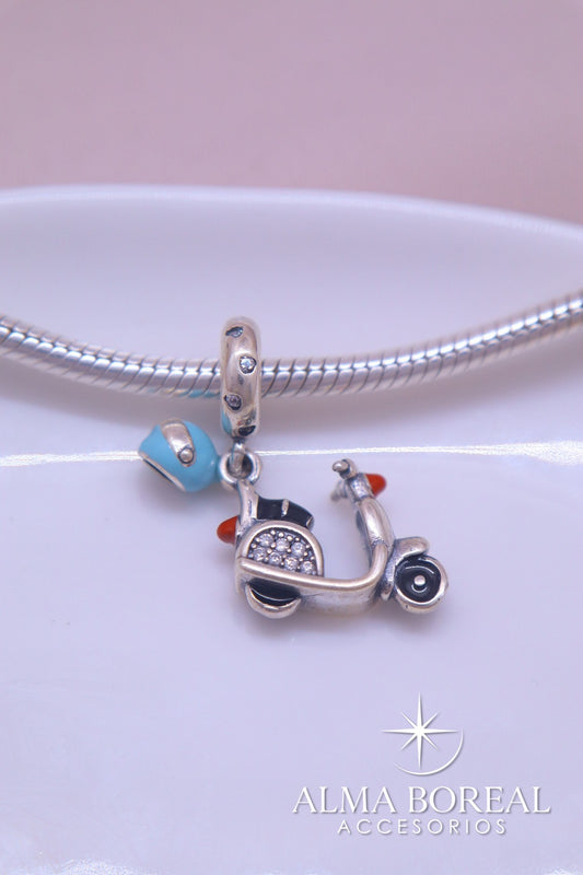 CHARMS VIAJE SOBRE RUEDAS PLATA LEY 925