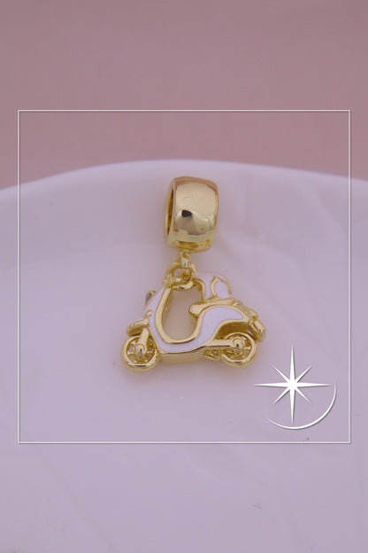 CHARMS MOTO DORADA  RODIO