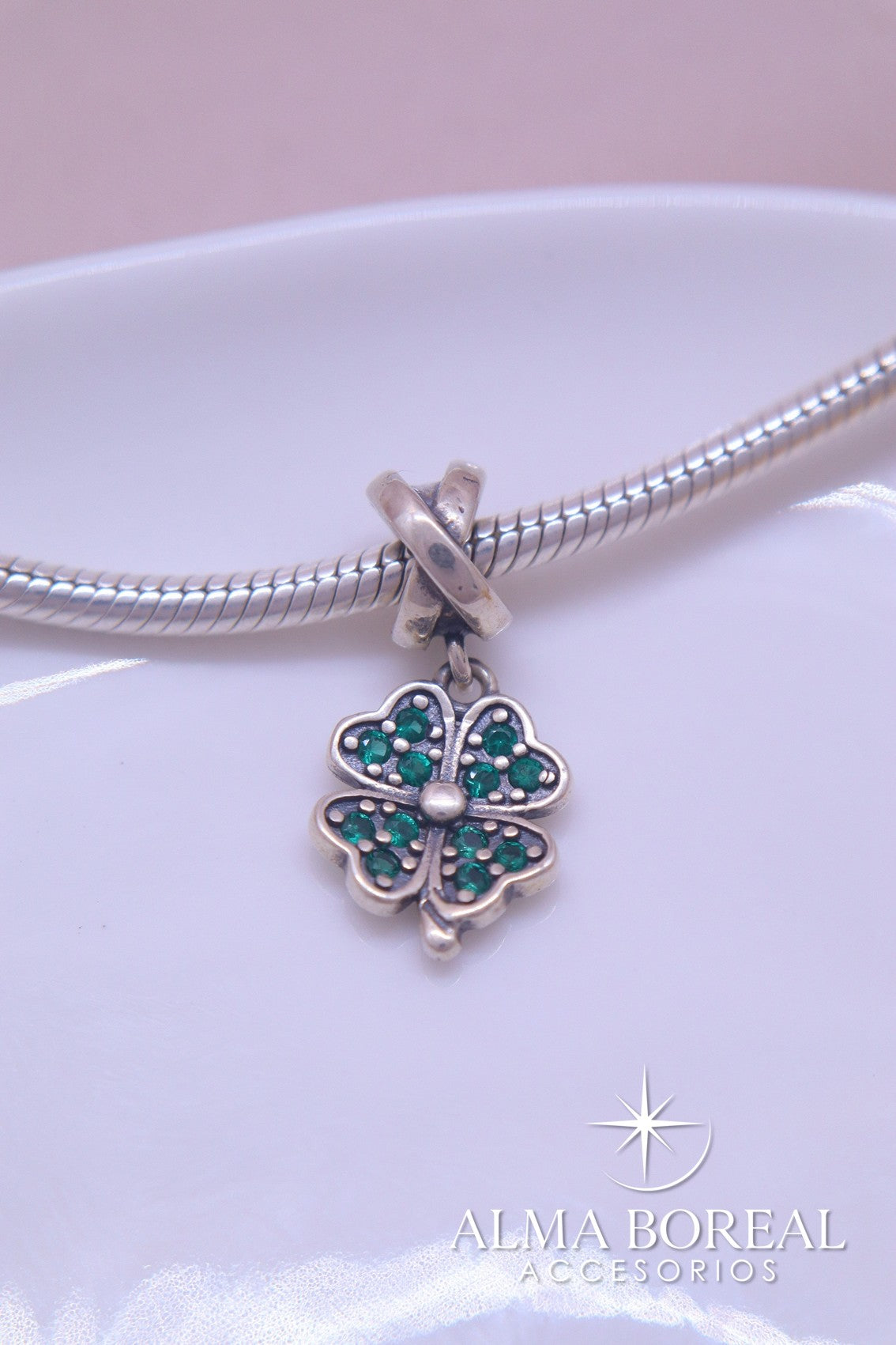 CHARMS TRÉBOL ESMERALDA PLATA LEY 925