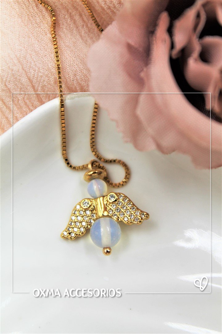 collar Angel piedra natural