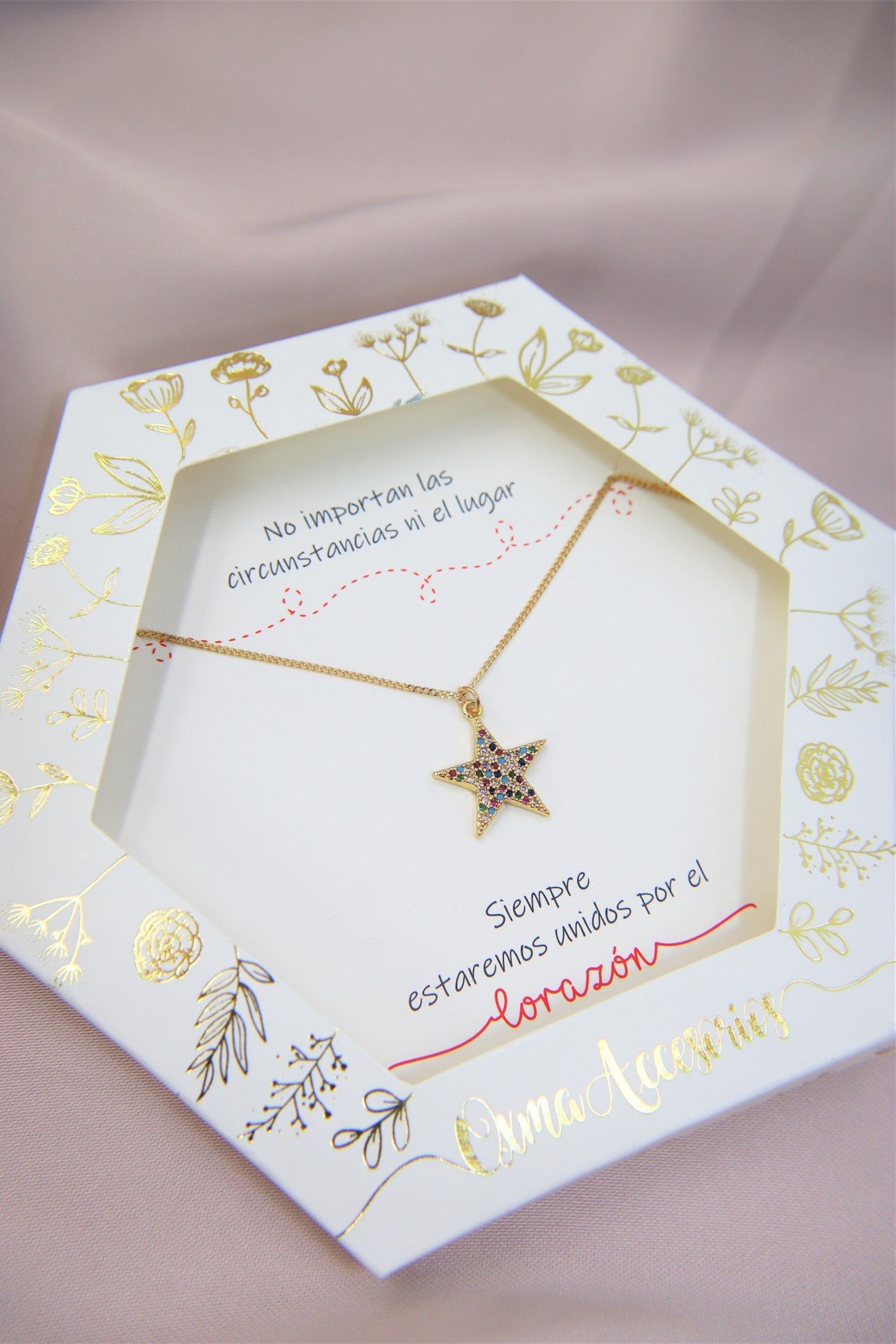 COLLAR ESTRELLA COLORES