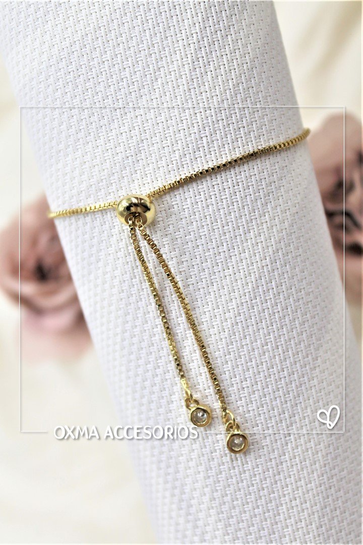 pulsera inicial nacar blanca