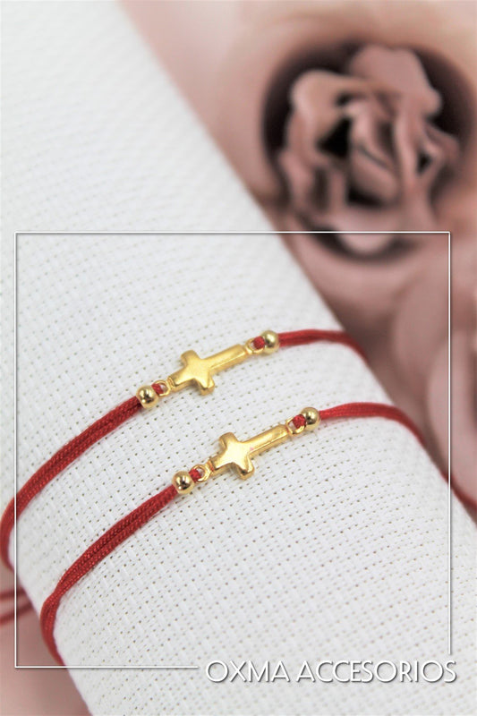 pulseras juntos-hilo rojo cruces